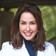 Dr. Elena Villanueva